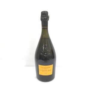 ヴーヴクリコ シャンパン グランダム 1995 750ml