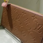 販売中☆　リユース品財布　LOUIS　VUITTON　（ルイ　ヴィトン）　ヴェルニ　ジッピーウォレット　ローズヴェルール　M９１５９９　　　theou（ザオウ）イオンモール姫路大津店にて販売中☆　買取も、やってるよ☆　～姫路市・高砂市・加古川市・たつの市・太子町・英賀保・山崎・相生市・赤穂市～